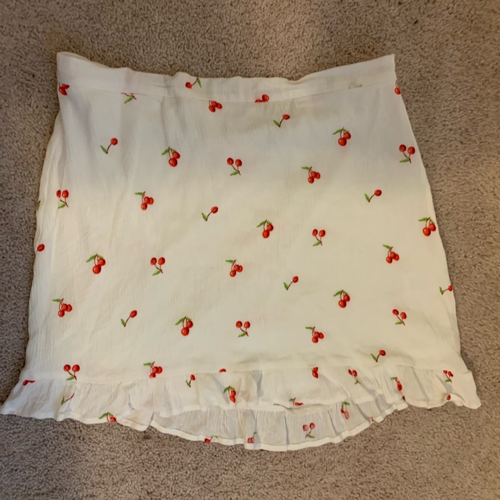 Cherry ruffle skirt